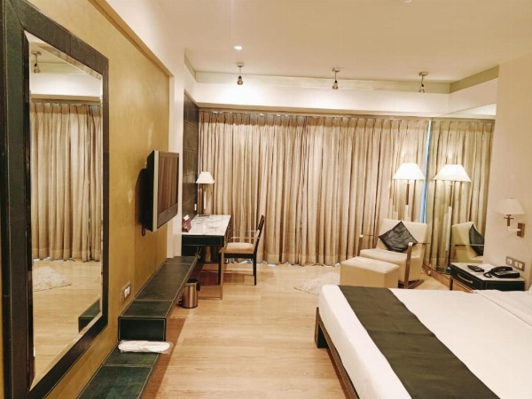 Mirage Hotel, Mumbai International Airport image 20