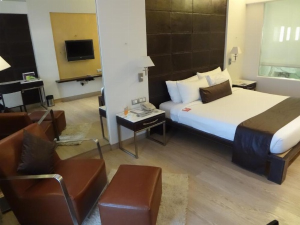 Mirage Hotel, Mumbai International Airport image 24