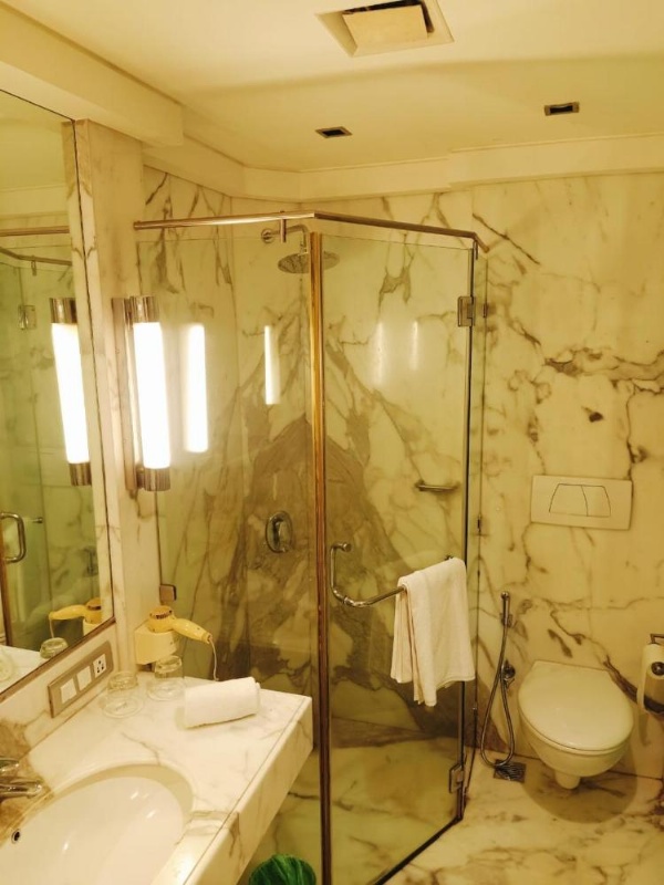 Mirage Hotel, Mumbai International Airport image 25