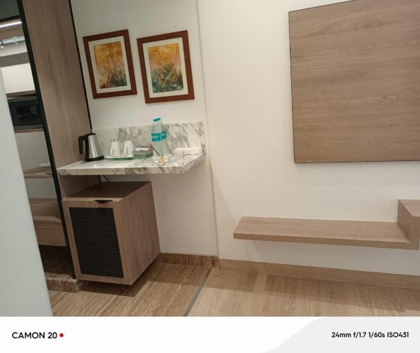 Mirage Hotel, Mumbai International Airport image 3