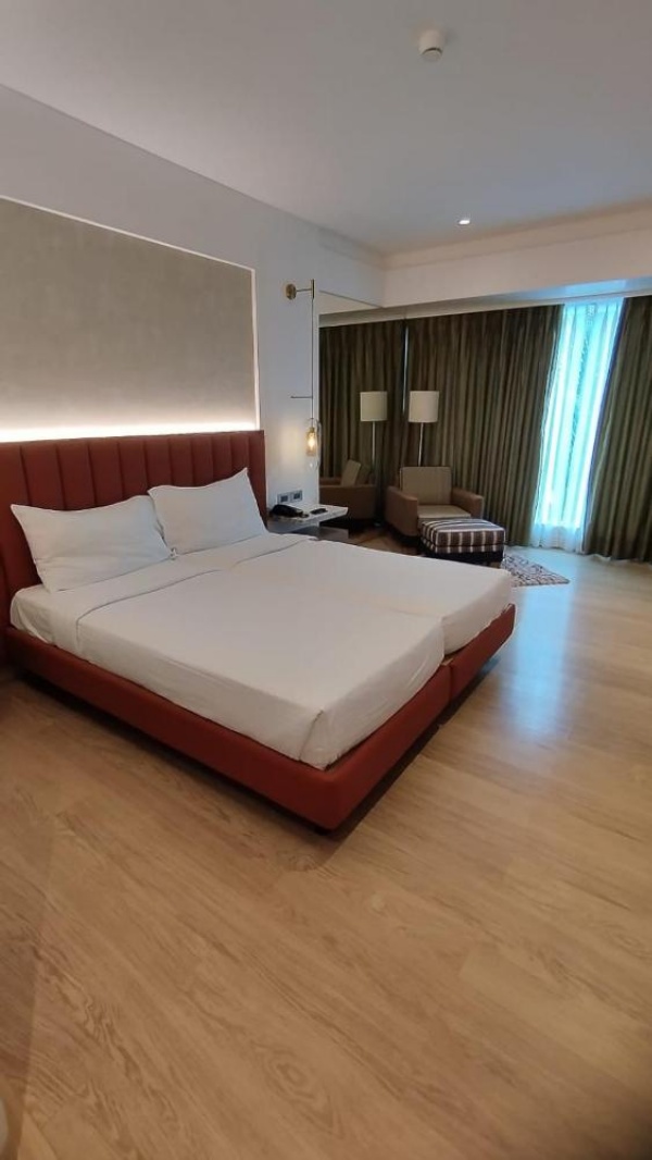 Mirage Hotel, Mumbai International Airport image 49
