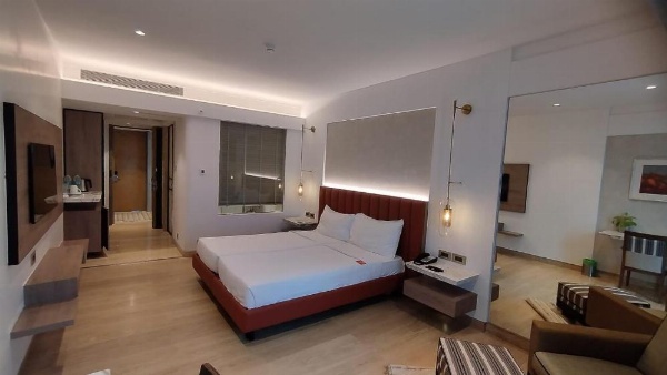 Mirage Hotel, Mumbai International Airport image 56
