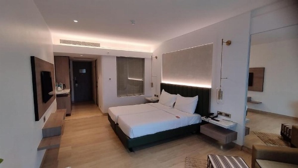 Mirage Hotel, Mumbai International Airport image 57